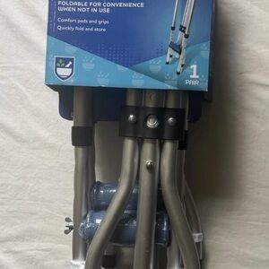 NWT Carex foldable crutches Adult comfort pads and grips Adjustable 4’11” - 6’4”